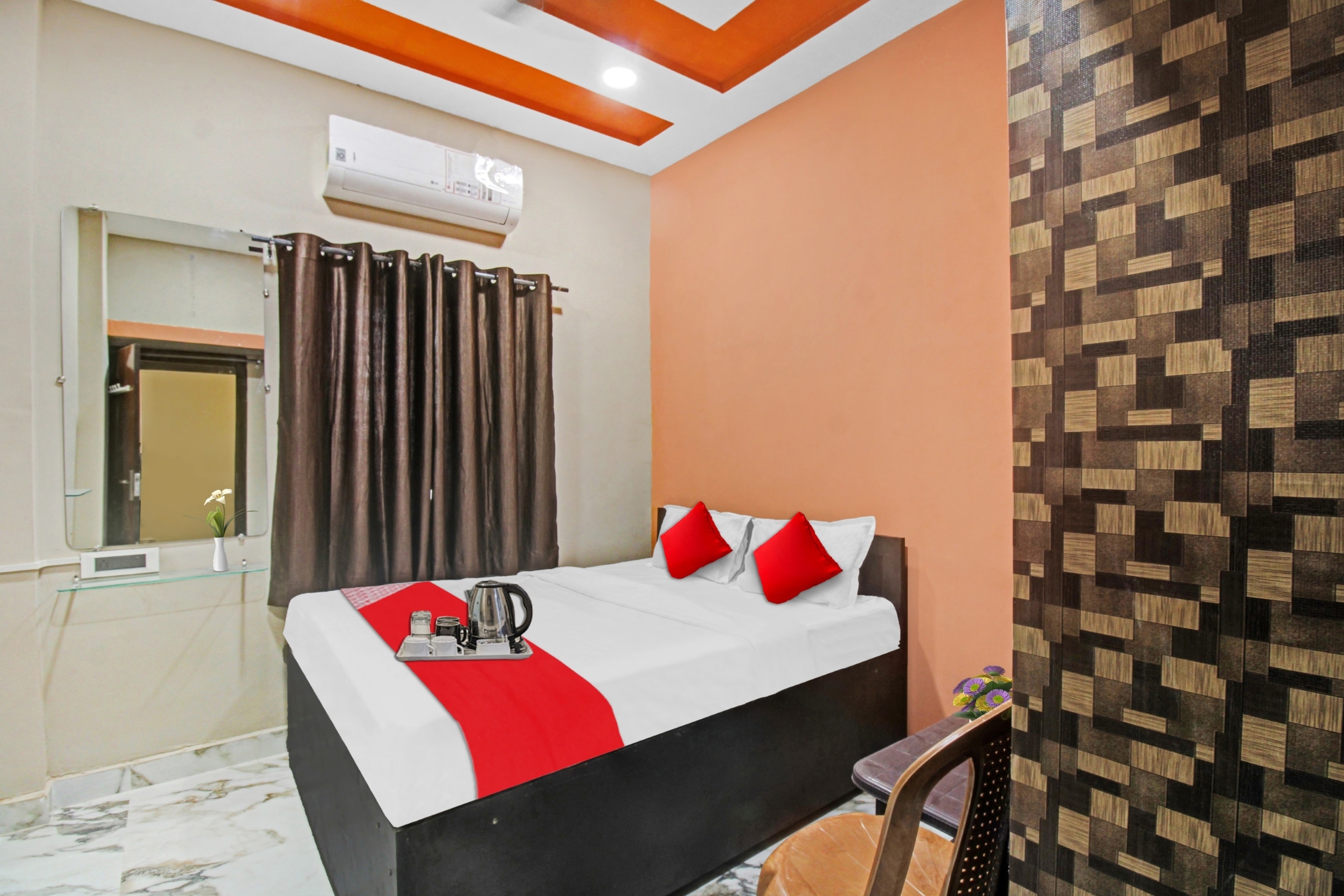 Hotel O J D Guest House - Tap to explore photos
