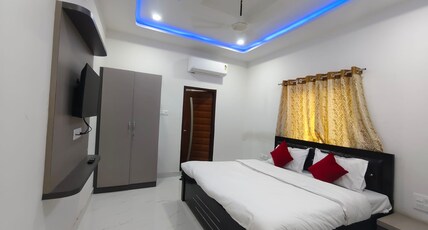 Landmark Hotel Room Type - Super Deluxe AC Room 