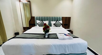 Hotel Laxmi Niwas Room Type - Deluxe Ac