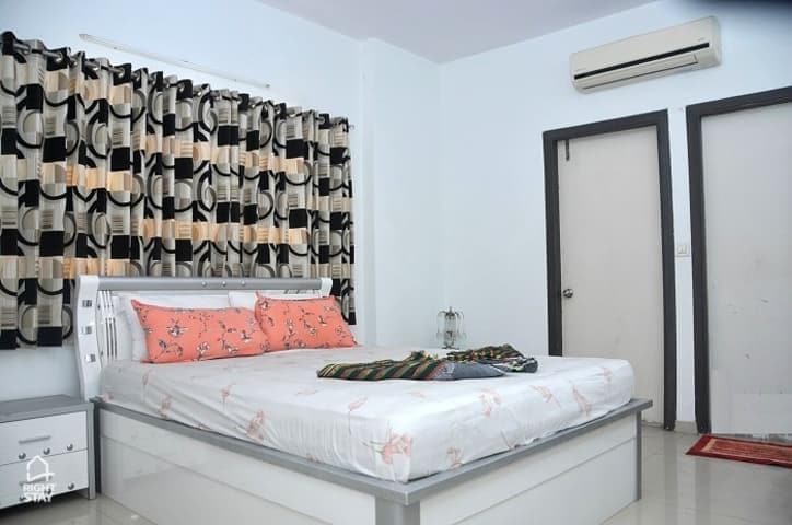 SSKF Service Apartments & Bungalows  - Tap to explore photos