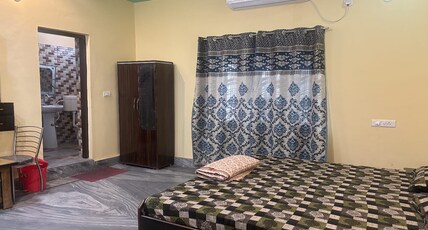Indira Homestay Room Type - Double Bed Deluxe Room