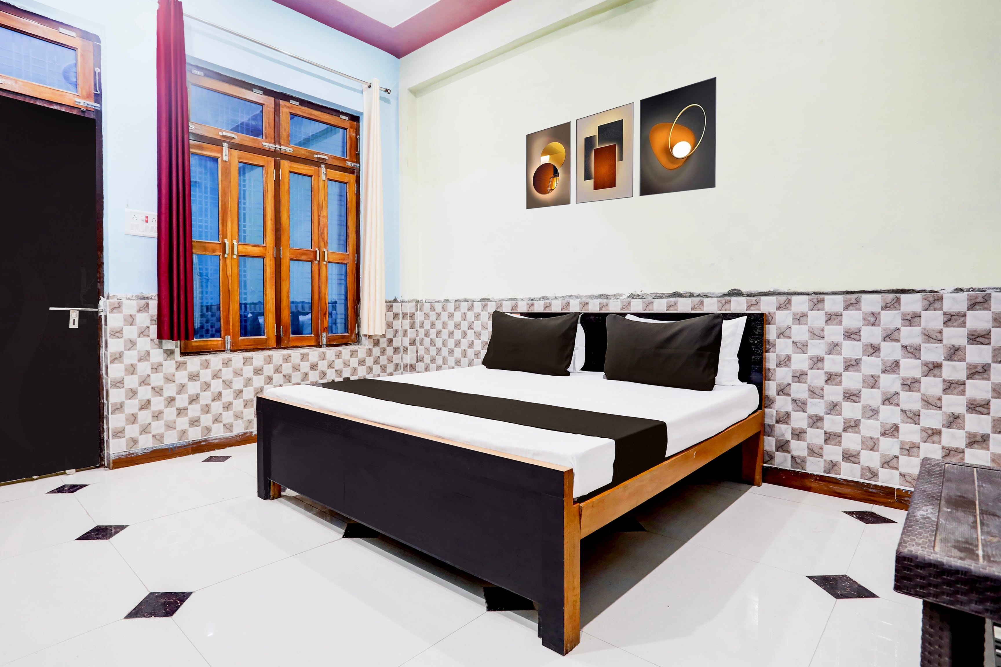 OYO 829171 HOTEL SUMERPUR INN - Tap to explore photos