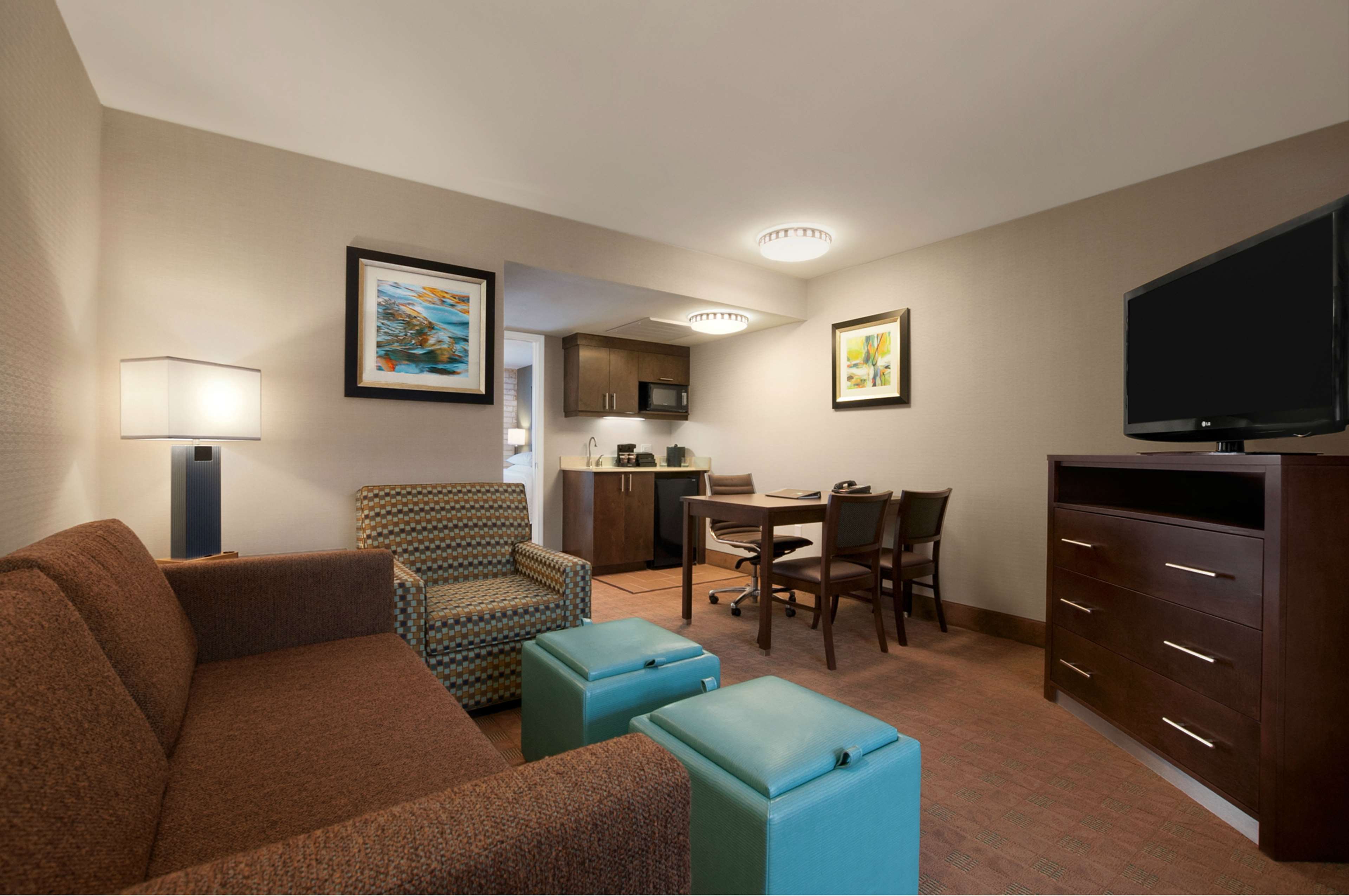 Embassy Suites Corpus Christi - Tap to explore photos