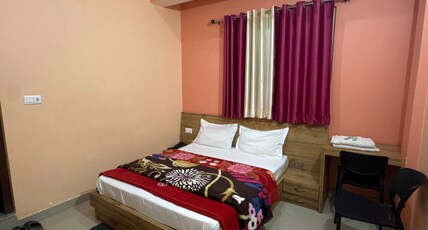 Hotel Rishabh Room Type - Bedroom 4