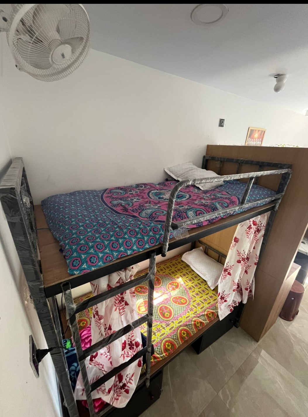 Mahaveer lodge - Tap to explore photos