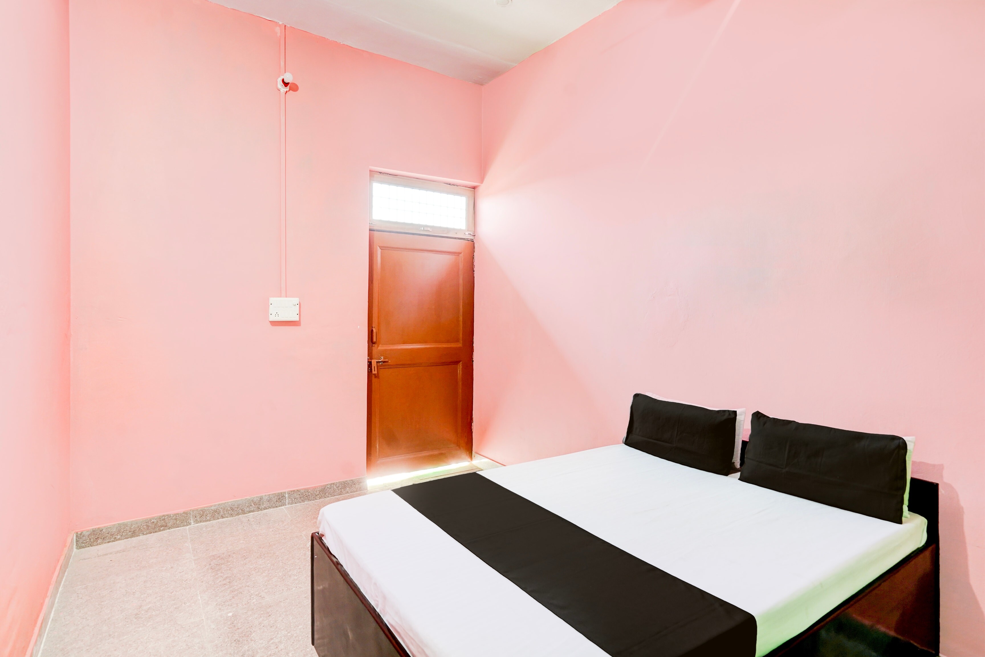 SPOT ON THE SWEET DREAM HOTEL - Tap to explore photos