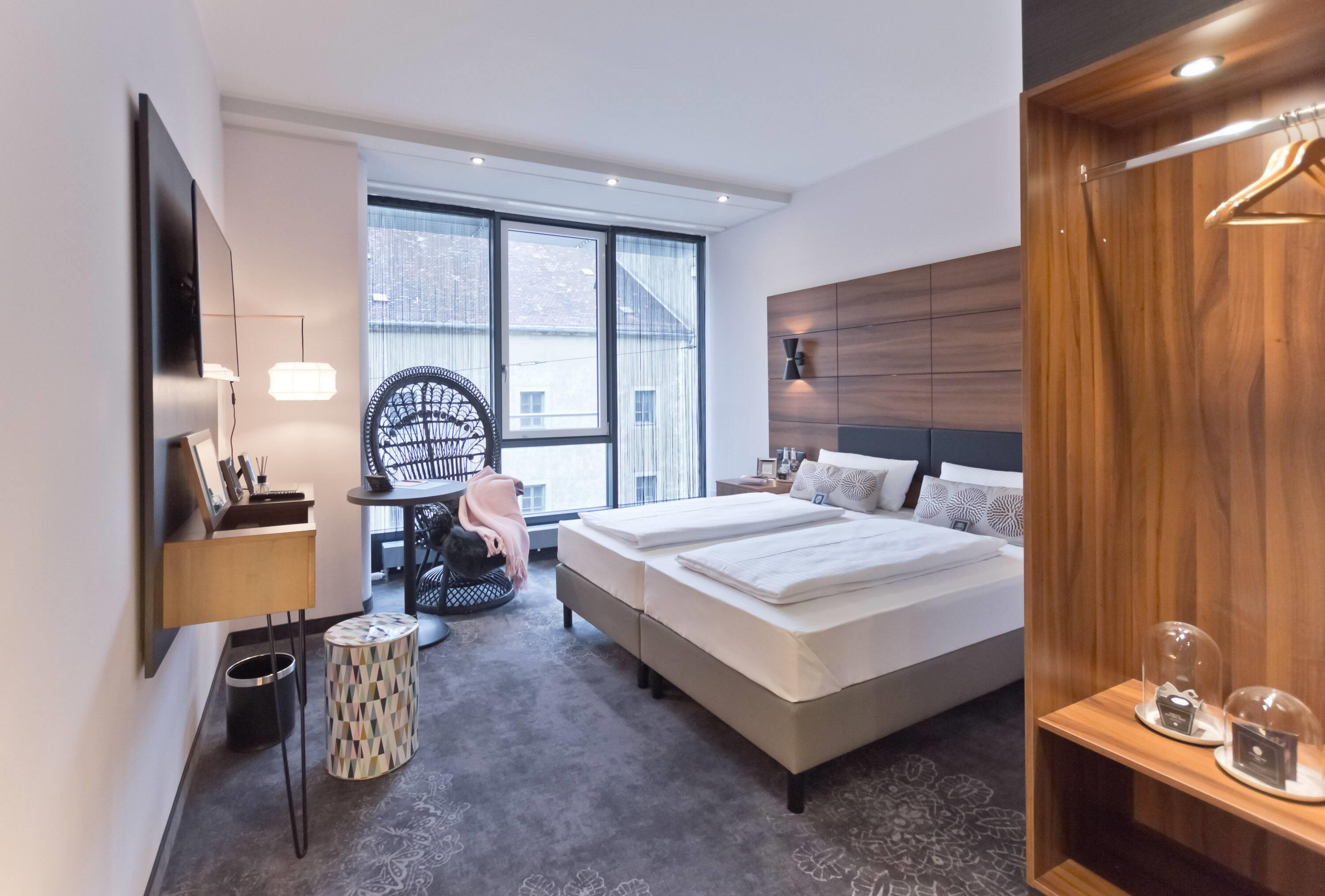 elaya hotel munich city, Trademark Collection by Wyndham - Tap to explore photos