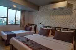 Hotel Maan Residency