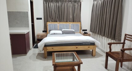 Paras Home Stay Room Type - Standard 303