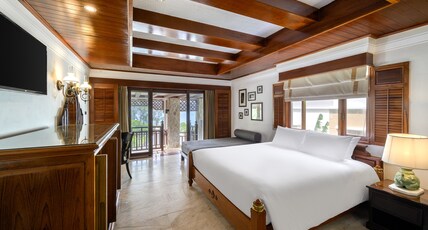 Thavorn Beach Village Resort & Spa Phuket Room Type - Hillside with Terrace Bathtub