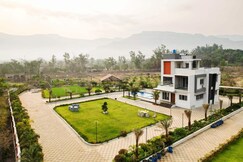 The Royale Estate 5bhk Villa Turf Big Pool