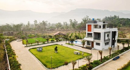 The Royale Estate 5bhk Villa Turf Big Pool Room Type - The Royale Estate 5bhk Villa Turf Big Pool