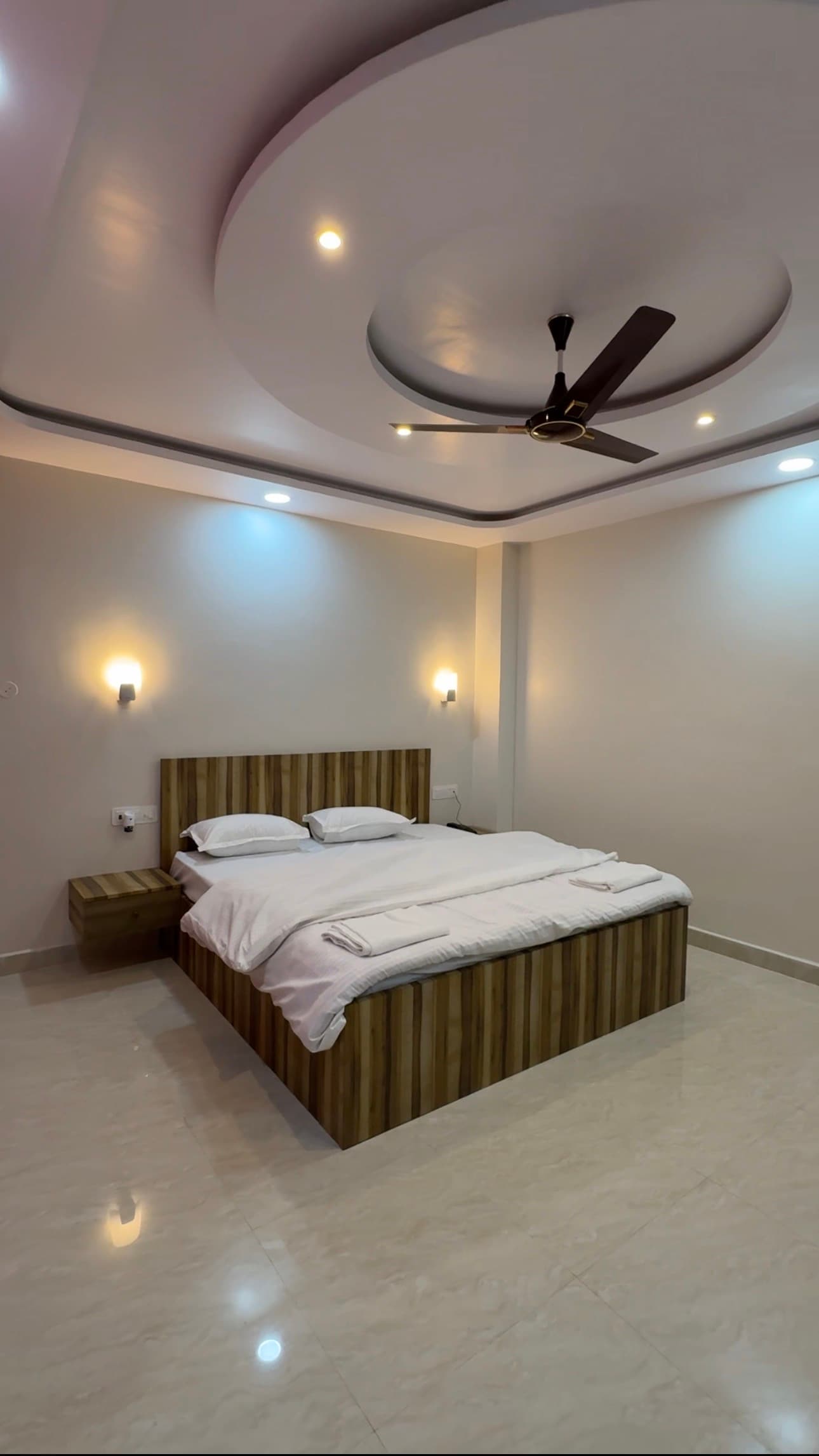 Raghuvansh Hotel - Tap to explore photos