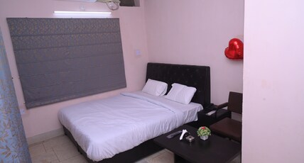 Green Way Hotel & Restaurant Room Type - Luxury Room