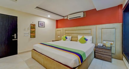 Signature Suites Chennai Room Type - Deluxe Room Signature Suites Chennai Room Type - Deluxe Room