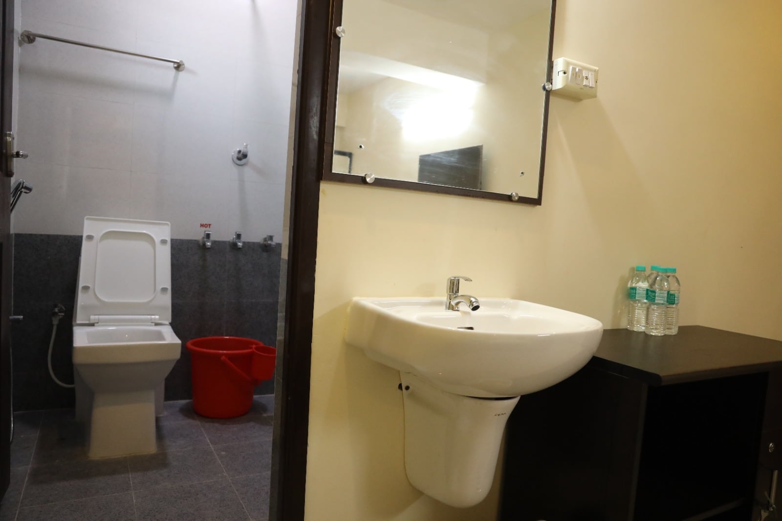 Kalyan Residency - Tap to explore photos