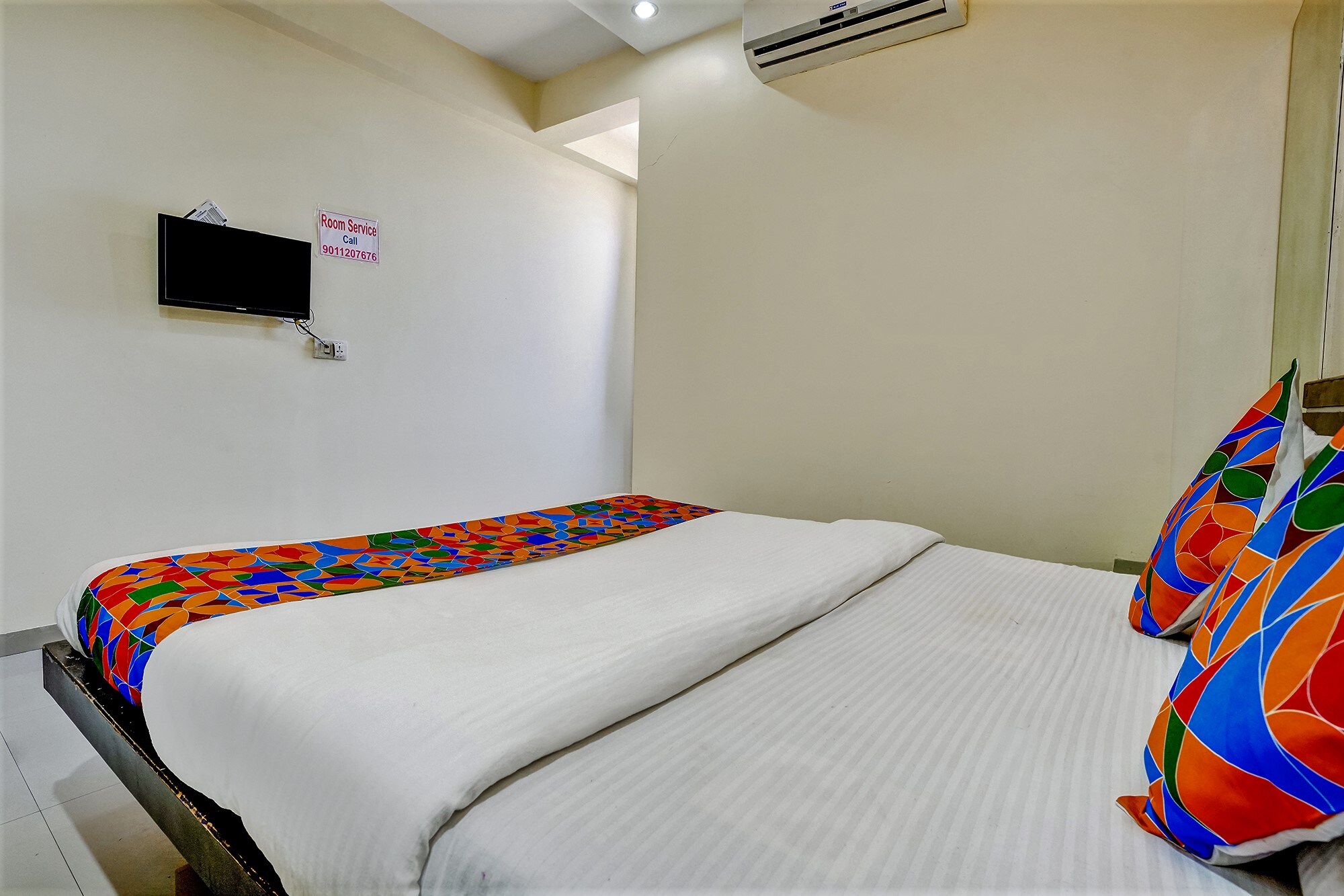 FabHotel Sai Govind - Tap to explore photos