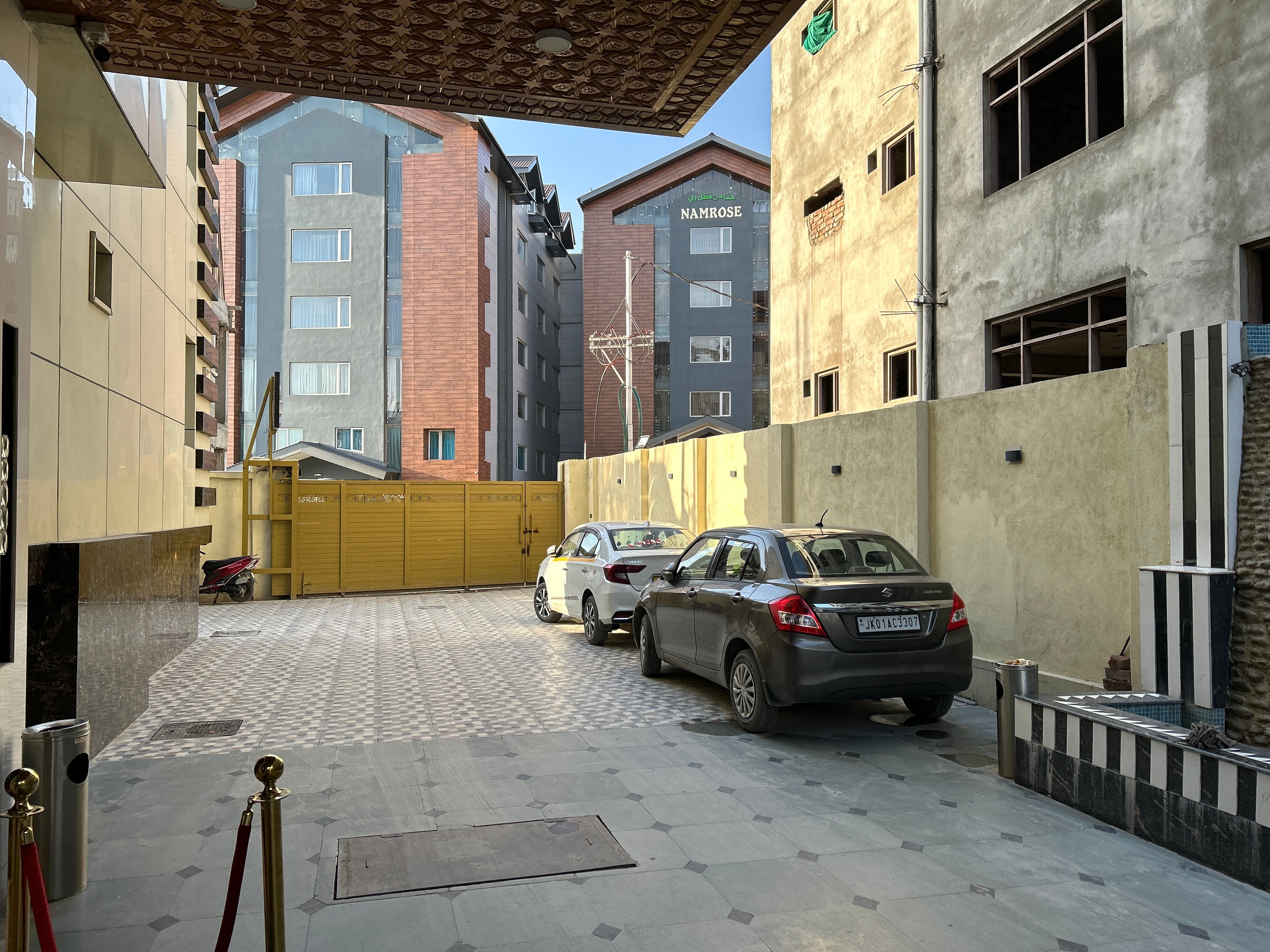 Hotel Milan - Tap to explore photos