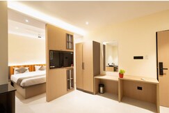 Lumis Studio Apartment
