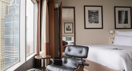 Jumeirah Emirates Towers Dubai Room Type - Club Room