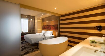 NOVOTEL PEKANBARU Room Type - 1 King size Bed Junior Suite