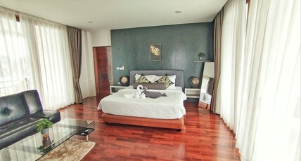 Phi Phi Mountain Beach Resort Room Type - Deluxe Ocean Panoramic View