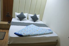 Hotel Forever Inn near golden temple