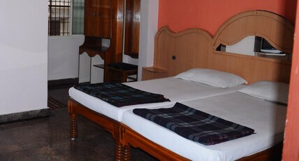 Sri Vijaya Residency Room Type - Deluxe Triple Room (NON - A/C ROOM)