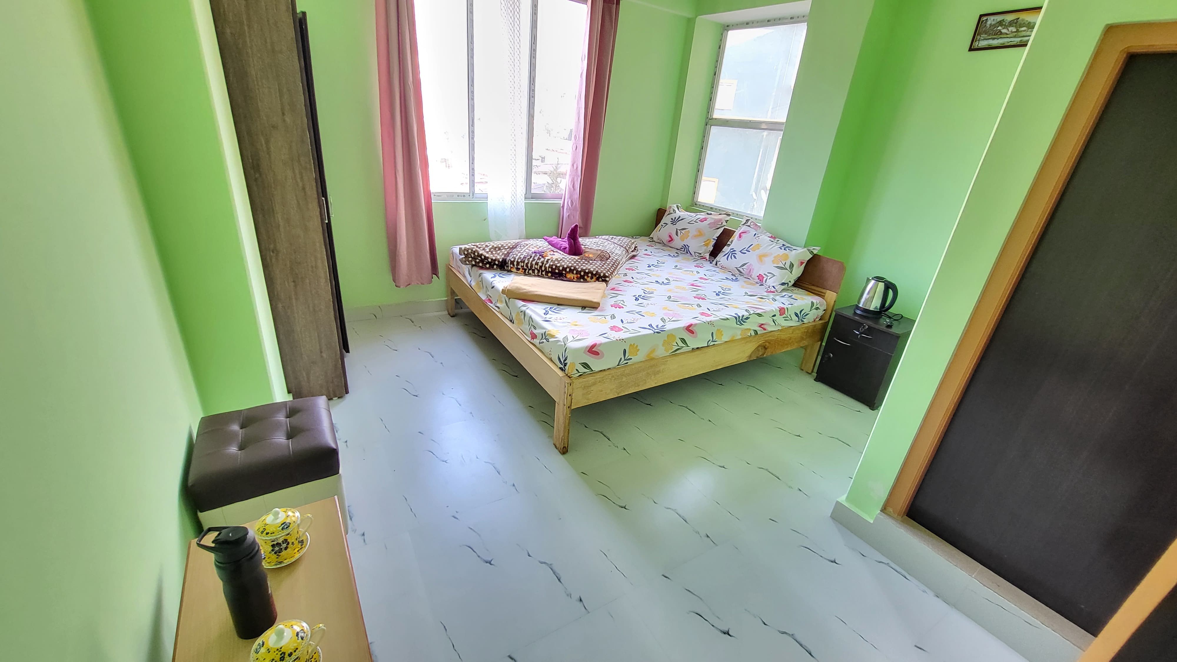 Pentook Residency 1.5 Km From MG Marg - Tap to explore photos