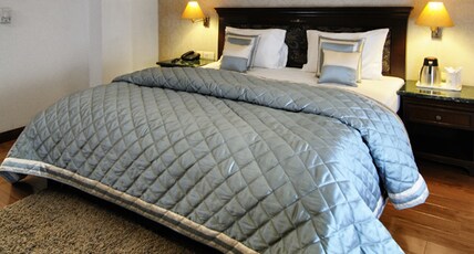 Hotel Diplomat Residency Room Type - Deluxe Room (No-View)