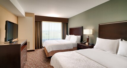 Holiday Inn Express Hotel & Suites Butte Room Type - 2 Queen Beds Suite Comm Accessible