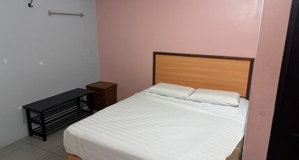Dancenter Hotel Oriental Room Type - Deluxe Queen