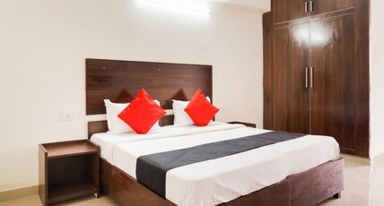 Hotel Mittal Tower Room Type - Delux room