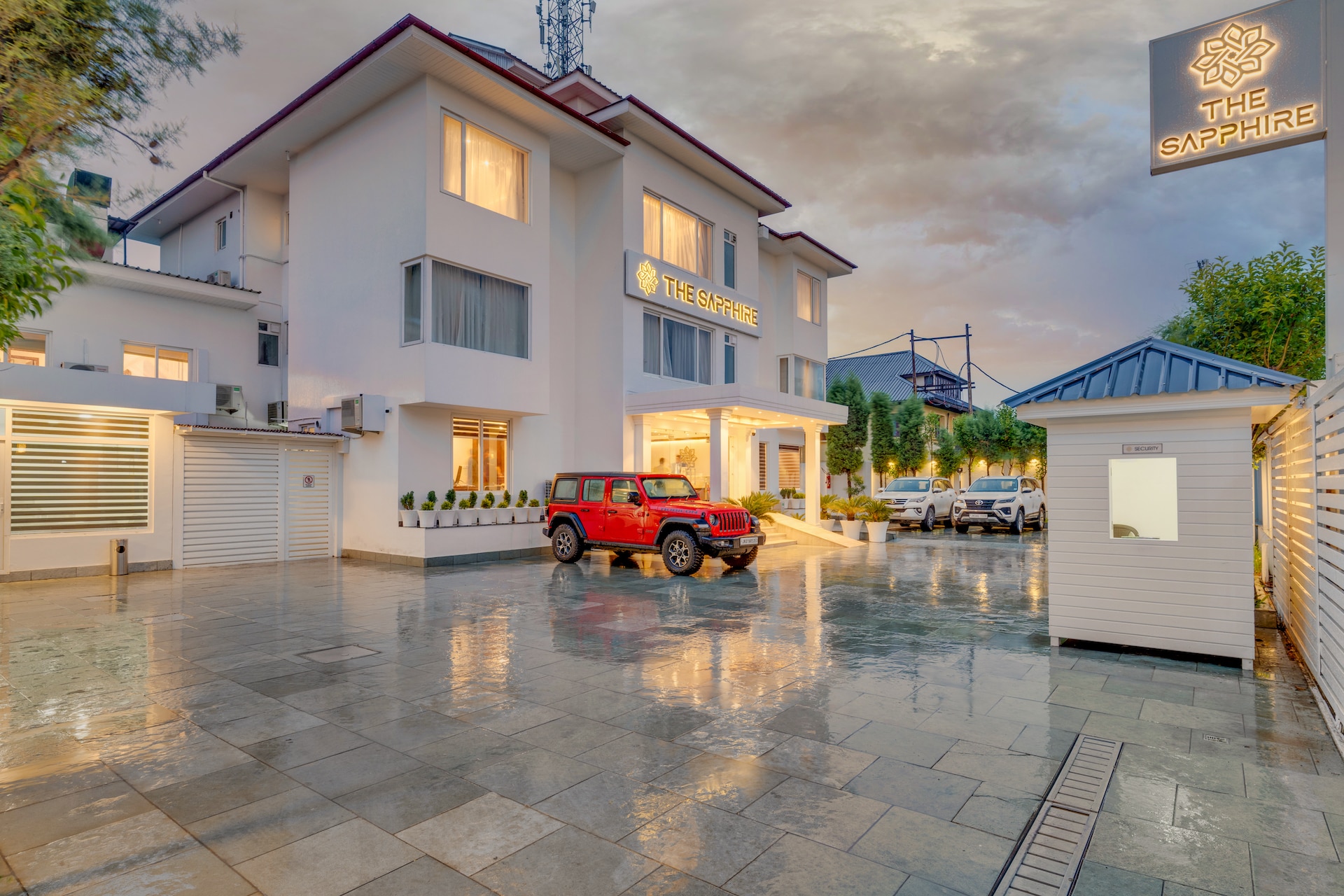 The Sapphire Boutique Hotel - Tap to explore photos