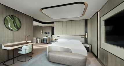 InterContinental Shanghai Harbour City, an IHG Hotel Room Type - 1 King Classic Balcony