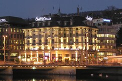 Central Plaza Hotel