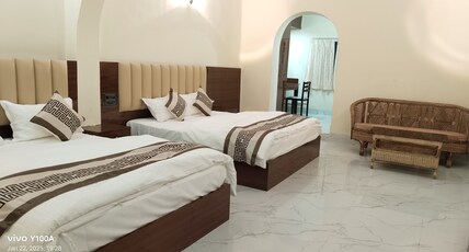 New Hindusthan Hotel Room Type - Deluxe Family Room