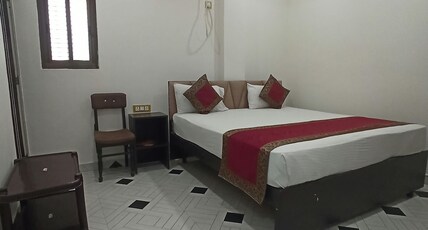 Mahalaxmi home stay Room Type - Bedroom 105