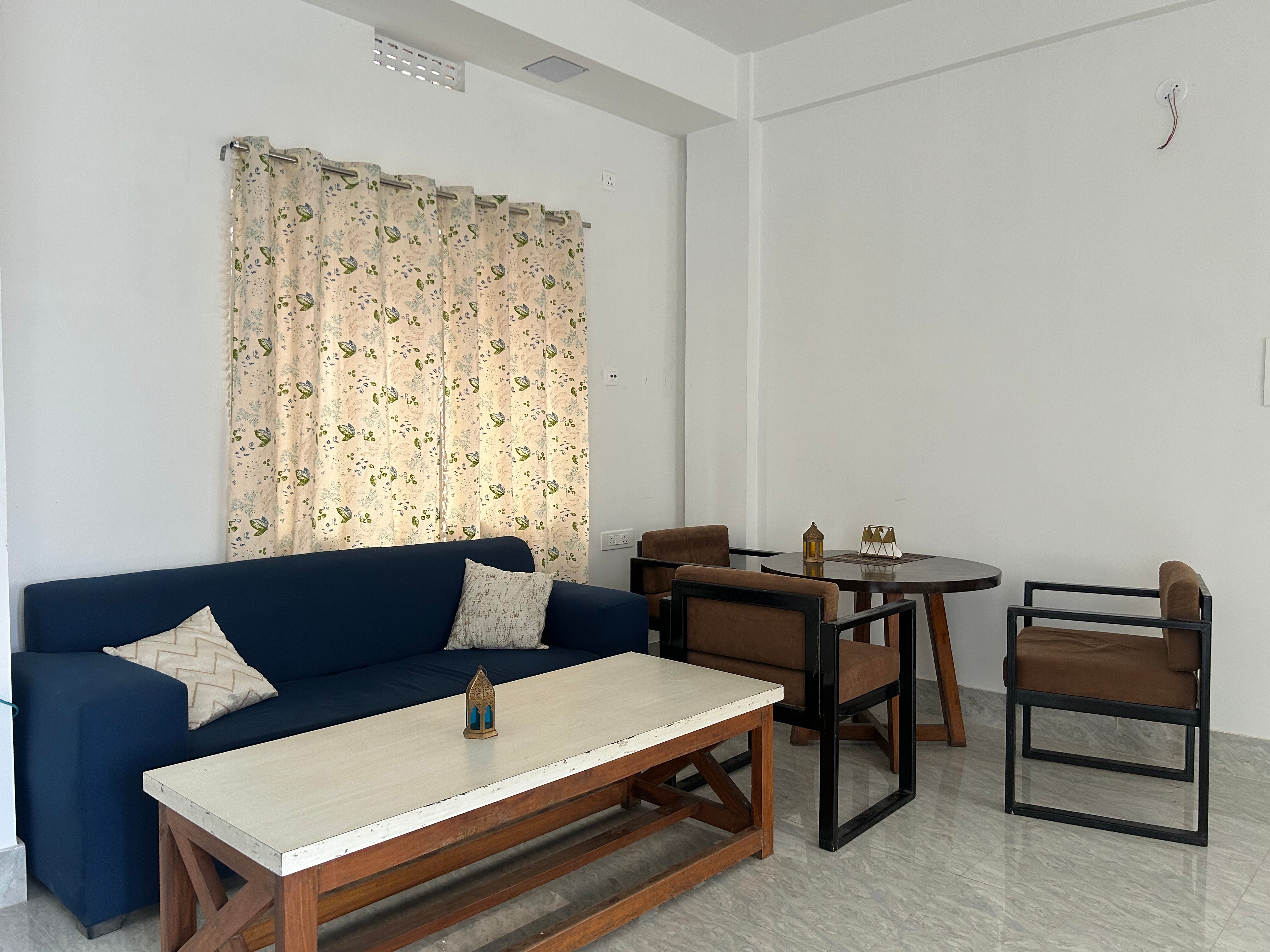 Lilypad Homestay - Cozy 2BHK Private Apartment - Tap to explore photos