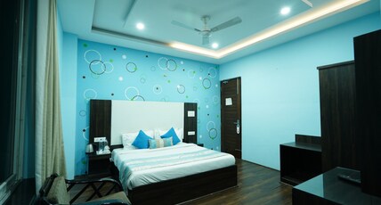 Sterling Banquet and Hotel Room Type - Deluxe Rooms