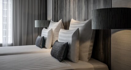 PULLMAN MIRI WATERFRONT Room Type - DELUXE ROOM, 2 Single Size Beds, Sea View