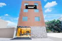 Super Townhouse OAK Chandigarh Ambala Expressway Gazipur Formerly Troy Resorts and Wellness