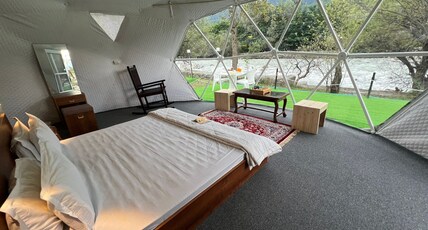 North Cliff by Stay Pattern - Riverside Sonmarg Rd Room Type - Elegant Domes - River View