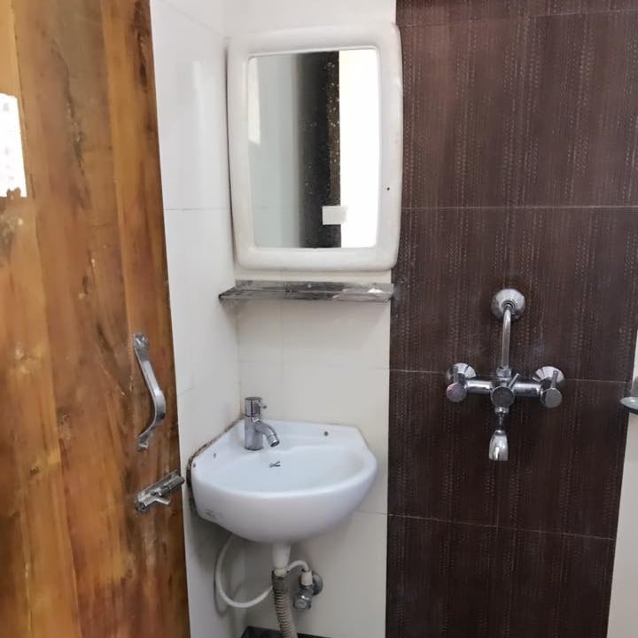 Alaka Guest House - Tap to explore photos