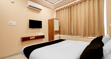 Super Collection O Indore International Airport Formerly Shrivanyaa Room Type - Classic Super Collection O Indore International Airport Formerly Shrivanyaa Room Type - Classic