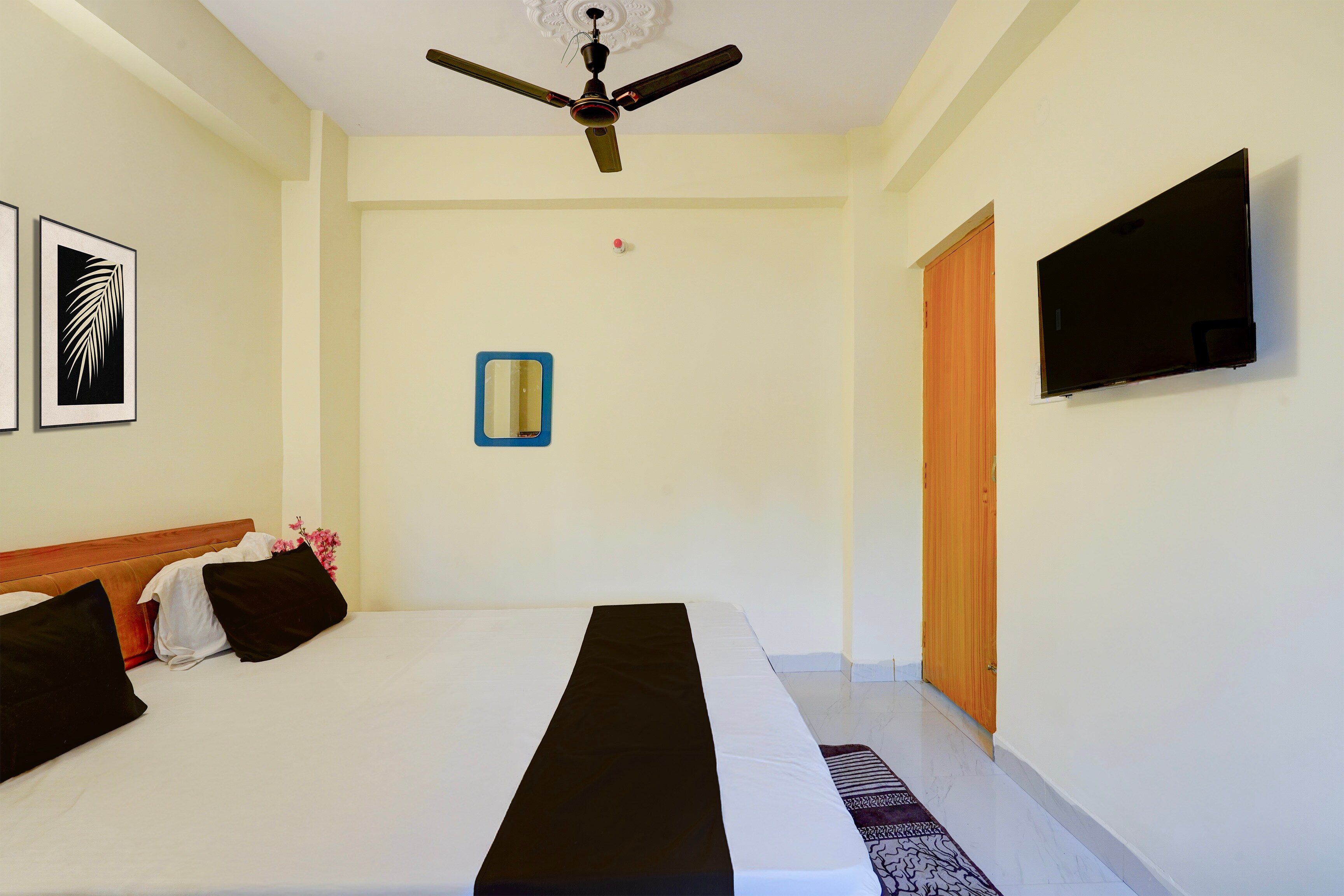 Hotel O Samridhi Palace - Tap to explore photos