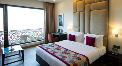 Rosetum Kasauli Room Type - Deluxe Room with Balcony Rosetum Kasauli Room Type - Deluxe Room with Balcony