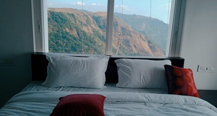 HIMASAILAM RESORTS Room Type - King Suite With Living Area And Balcony