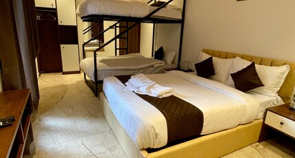 The Lake House Room Type - Quadruple Room with Balcony