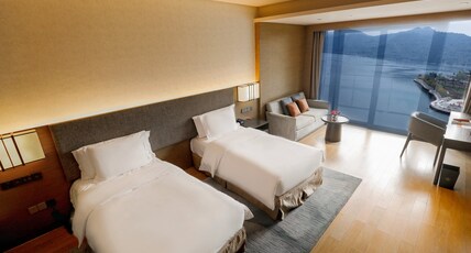 Crowne Plaza HANGZHOUONETHOUSANDISLANDLAKE Room Type - 2 Double Premium Lake View Balcony